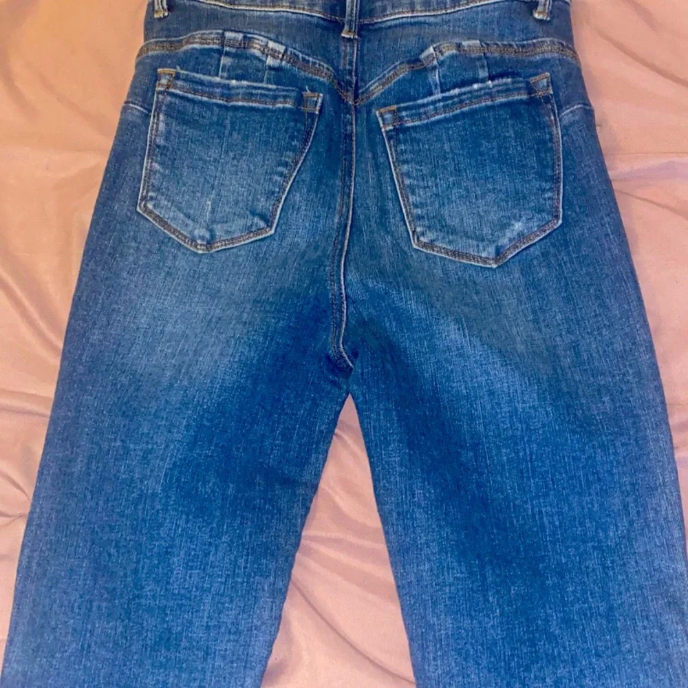 Jeans - Picture 4 of 5